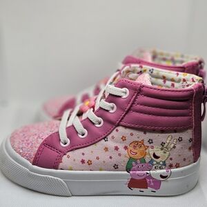Girls Peppa Pig High top shoe, Size 9, pink.